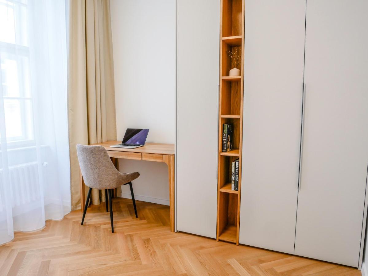 Laurinska 1 Apartments Bratislava Dış mekan fotoğraf