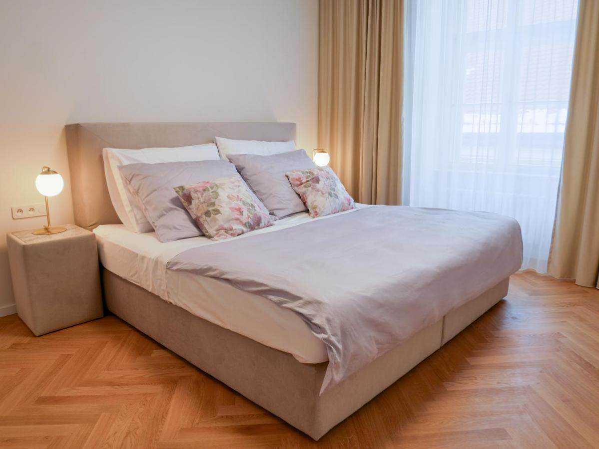 Laurinska 1 Apartments Bratislava Dış mekan fotoğraf