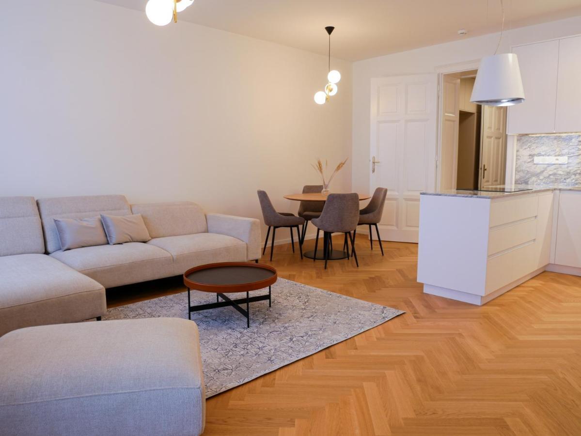 Laurinska 1 Apartments Bratislava Dış mekan fotoğraf